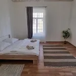 Porta *