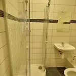 Porta דירה
